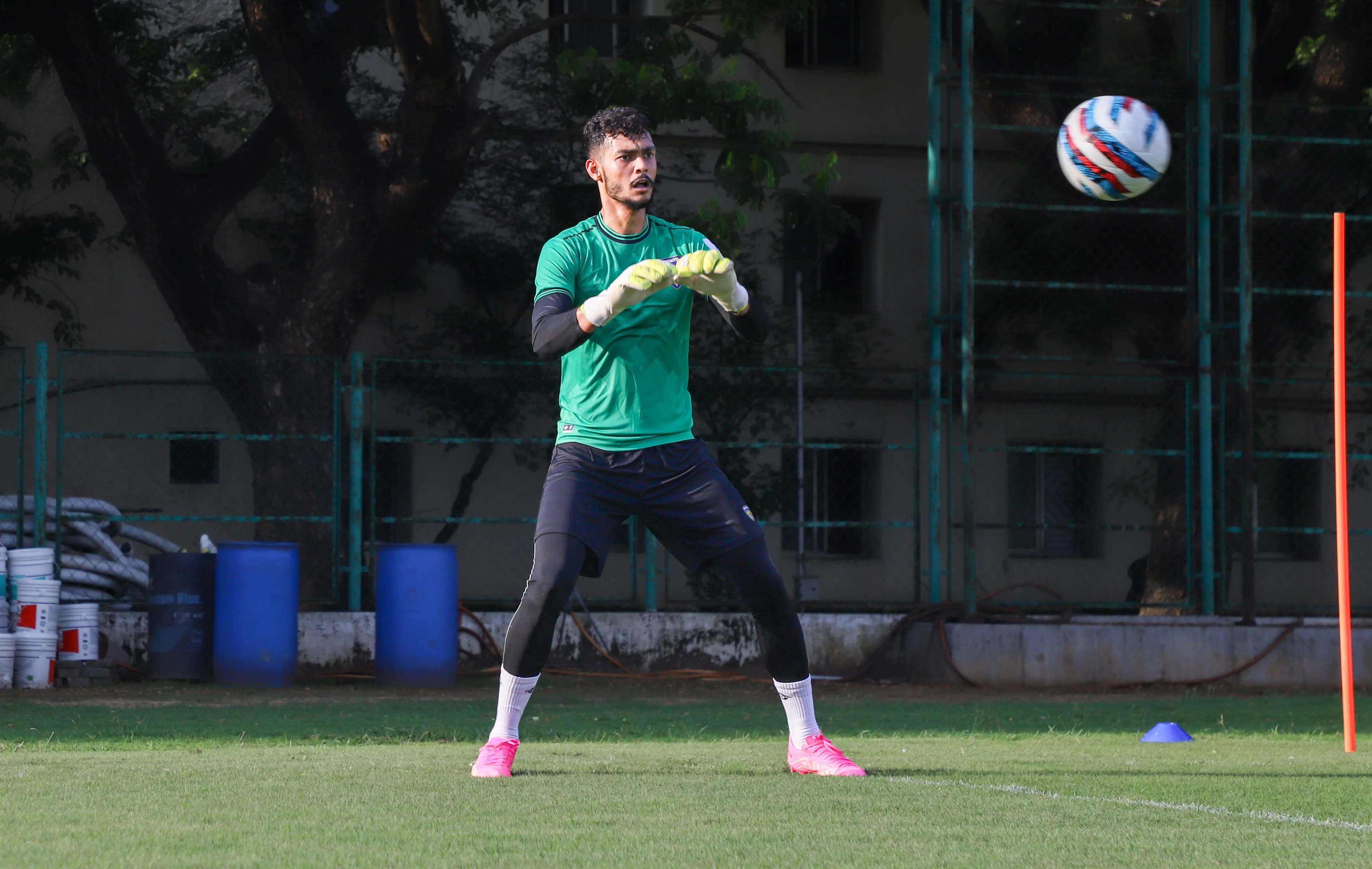 Chennaiyin FC sign goalkeeper Prateek and defender Sachu Siby